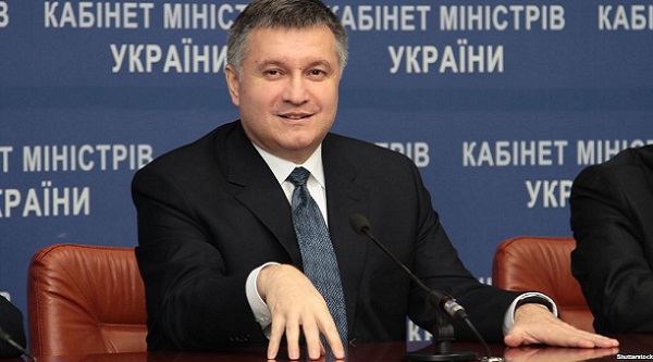 Кого поставит президентом Украины министр МВД?