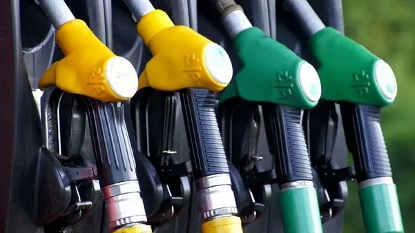 Бензин А-95 по 50 грн.? Почему Беларусь останавливает поставки бензина в Украину. Чего ждать водителям на АЗС