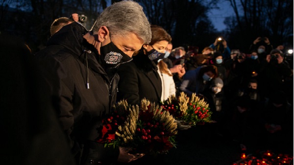 Экс-президент Порошенко тоже поплясал на костях миллионов украинцев, погибших во время Голодомора