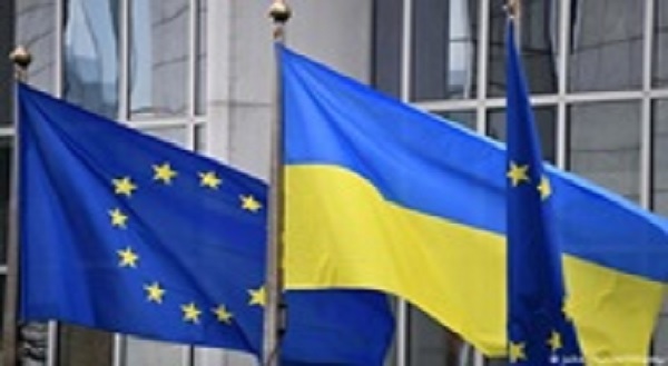 Евросоюз предоставил Украине статус кандидата в ЕС
