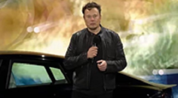 Пуля! Илон Маск представил флагман Tesla Model S Plaid