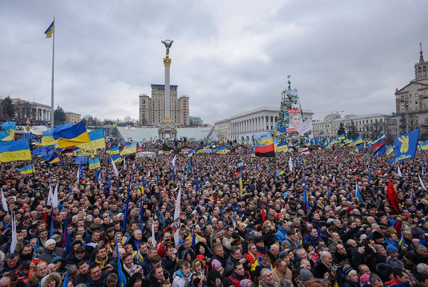 Лиза Богуцкая: Украинцев призывают выйти 18 ноября на новый Майдан