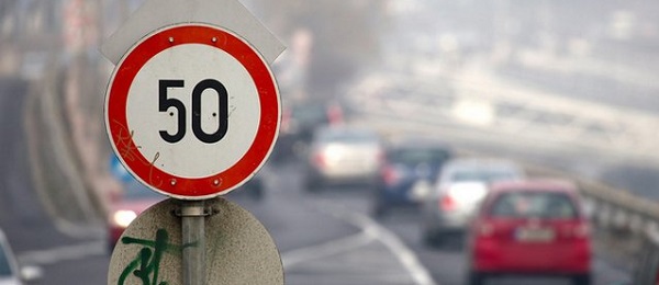 На всех киевских улицах ограничат скорость до 50 км/ч