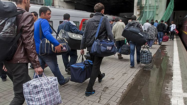 Налог на заробитчан. Зачем в Украине хотят создать фонд по сбору денег с трудовых мигрантов