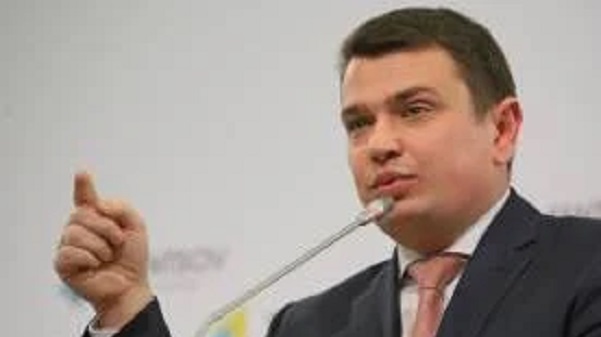 ОАСК постановил уволить директора НАБУ Артема Сытника и возбудить против него уголовное дело