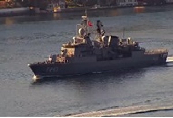 Оплеванный путиным Эрдоган решил соорудить ответку? В Черное море заходят турецкие военные корабли...