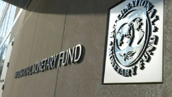 Останемся страной 3-го мира: Украина по условиям МВФ пообещала не вводить налог на выведенный капитал