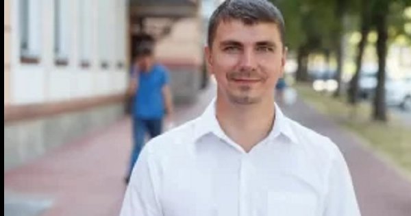 Нардеп Антон Поляков: Зеленский потерял контроль над своей "Слугой народа" и своим офисом