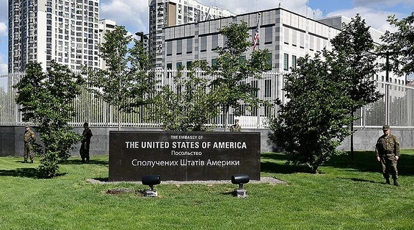 Американское посольство в Киеве отслеживало публикации об Украине 13 оппонентов Байдена, - Fox News