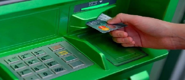 Приватбанк неожиданно меняет PIN-код карты