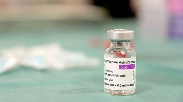 Проклятие первой дозы. Почему украинцев не пускают в Евросоюз после вакцинации индийским "Ковишилдом"