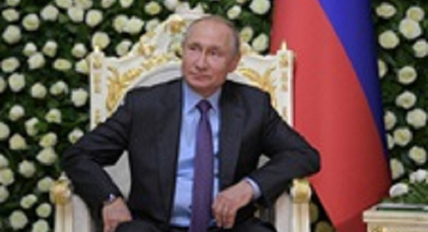 Путин "выжидает" в отношениях с Зеленским - Песков