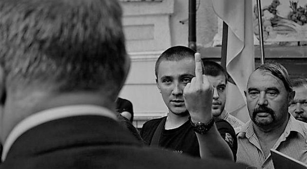 Скандальный радикал Стерненко получил 1 год условно