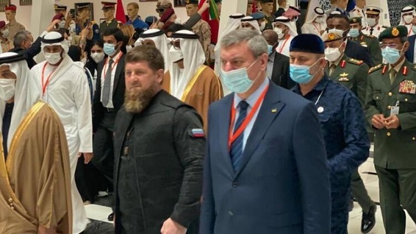 Шмыгаль опубликовал фото Кадырова с вице-премьером Олегом Уруским и потребовал от последнего объяснений