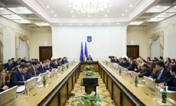 Сколько получают украинские министры