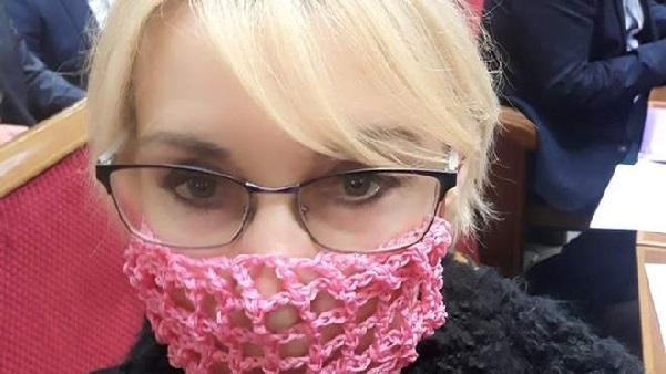 Бывшая активистка, а ныне депутат от «слуг» одиозная Богуцкая шокировала соцсеть антивакцинаторским постом