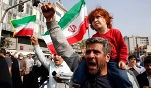 Смерть режиму мерзких аятолл! Демонстранты в Иране борятся за свободу под лозунгами «Смерть диктатору»