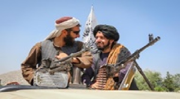Названы источники доходов "Талибана" - Financial Times