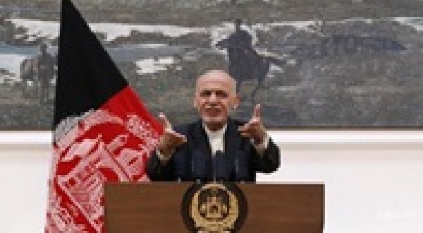 Стало известно, куда сбежал президент Афганистана