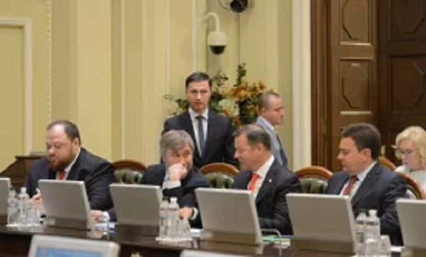Стефанчук заявил, что получил от со-справочного Парубия "отписки" о составе парламентской коалиции