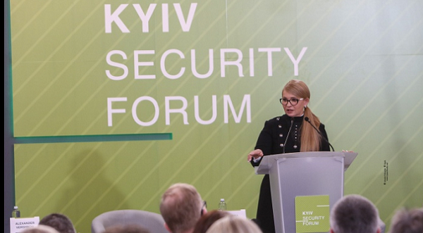 Тимошенко готова помочь Зеленскому «разобраться с каждой молекулой и атомом, которые у Украины забрали за 5 лет» ВИДЕО