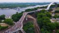 Стеклянный мост киевского мэра Виталия Кличко - один из ярчайших примеров формирования псевдоценностей