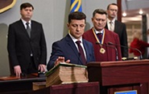 У Зеленского ответили на всю голову Вятровичу на возражение против инаугурации президента 19 мая