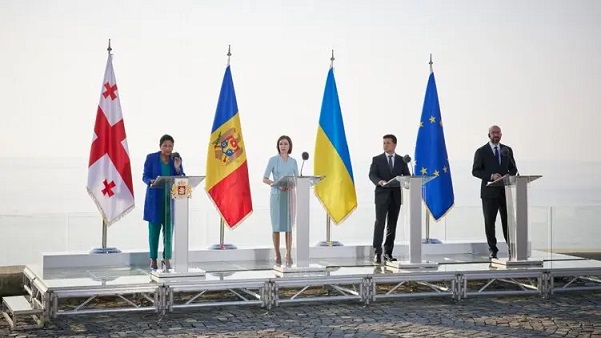 Украина, Грузия и Молдова решили подать заявки на вступление в Евросоюз, не дожидаясь приглашения