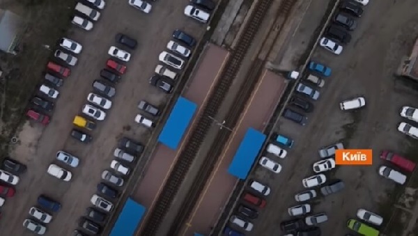 В Киеве стоимость парковки автомобилей оказалась больше, чем сумма штрафов: как заплатить меньше
