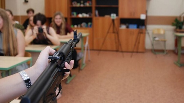 Тероборона страны: в СНБО Украины хотят раздать украинцам стрелковое оружие для хранения дома