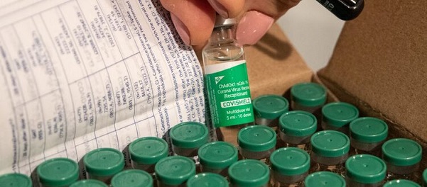 Вакцина CoviShield: уже более ста случаев побочных эффектов в Украине, один человек госпитализирован