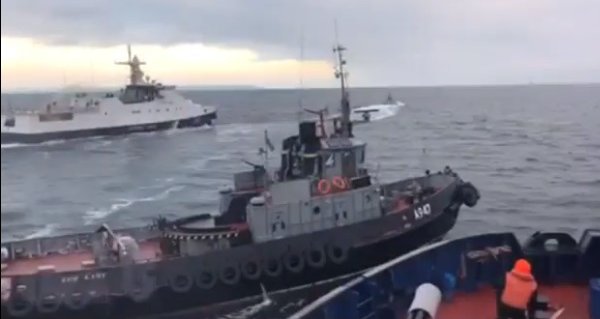 ВИДЕО тарана украинских катеров в Черном море